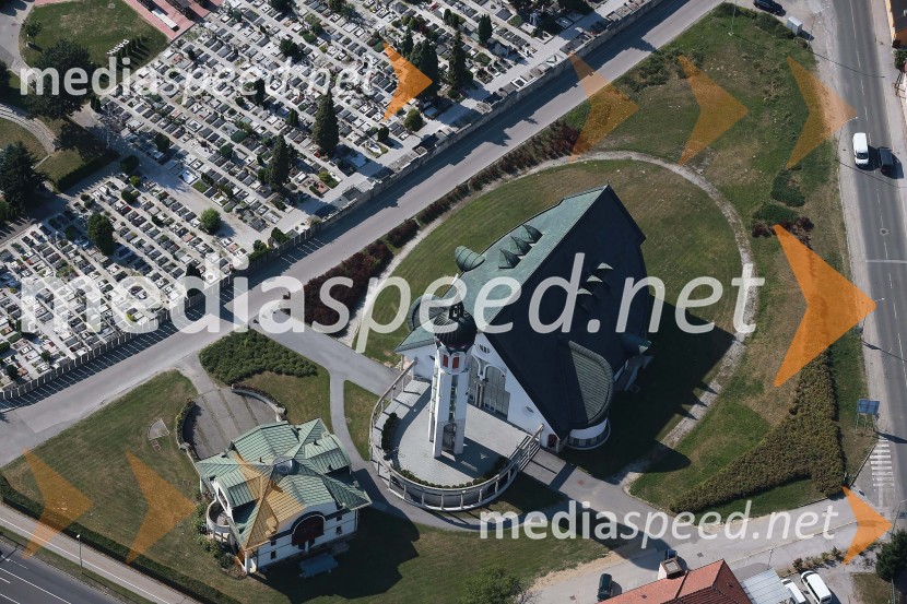 Pokopališče Maribor; Marija Mati Cerkve PobrežjeMaribor in okolica iz zraka