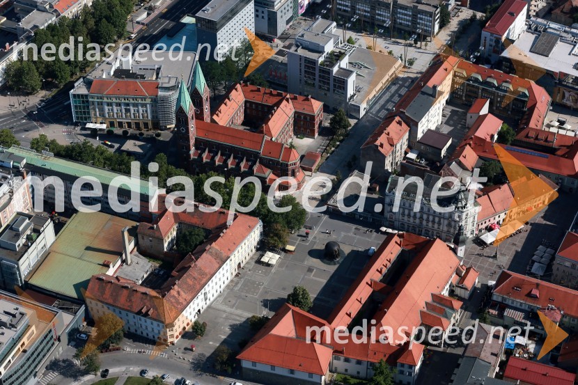 Frančiškanska cerkev Maribor;&nbsp;Mariborski gradMaribor in okolica iz zraka