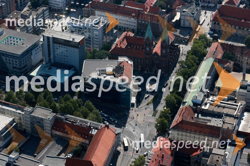 Frančiškanska cerkev MariborMaribor in okolica iz zraka