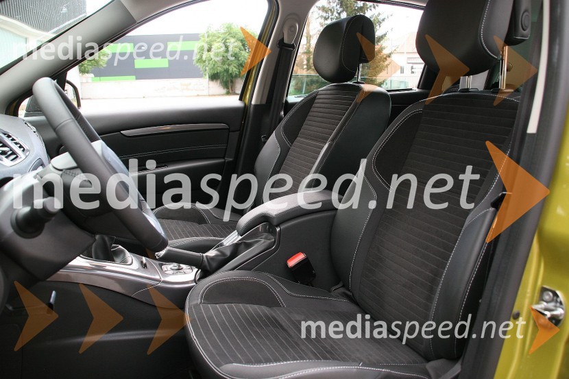 Renault Scenic Xmod Bose Edition TCe 130 Energy, notranjostRenault Scenic Xmod bose Edition TCe 130 Energy, mediaspeed test