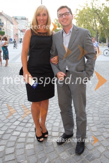 Petra Tratnik Dobnikar, vodja nabave Aerodroma Ljubljane; Roman Dobnikar, direktor Petrol maloprodaja SlovenijaFestival Ljubljana 2013: Aleksander Rudin in Musica Viva