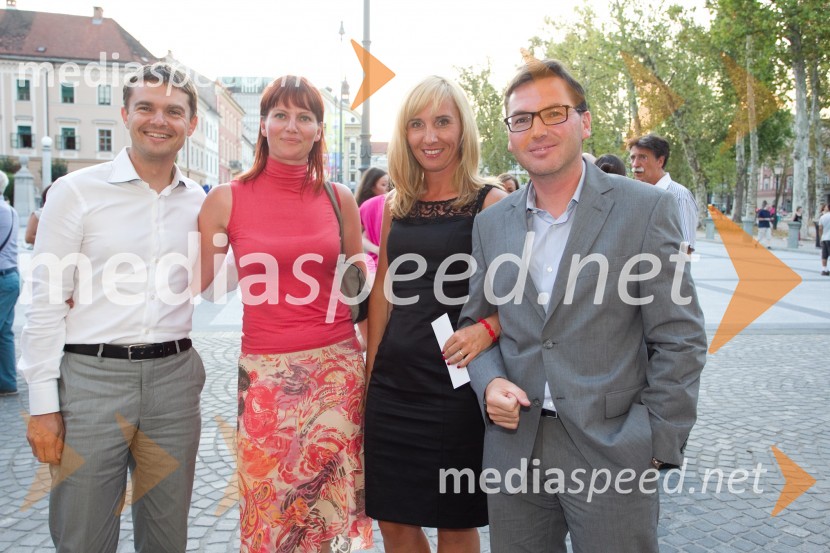 Bojan Završek, član uprave Simobila; Sonja Škufca; Petra Tratnik Dobnikar, vodja nabave Aerodroma Ljubljane; Roman Dobnikar, direktor Petrol maloprodaja SlovenijaFestival Ljubljana 2013: Aleksander Rudin in Musica Viva
