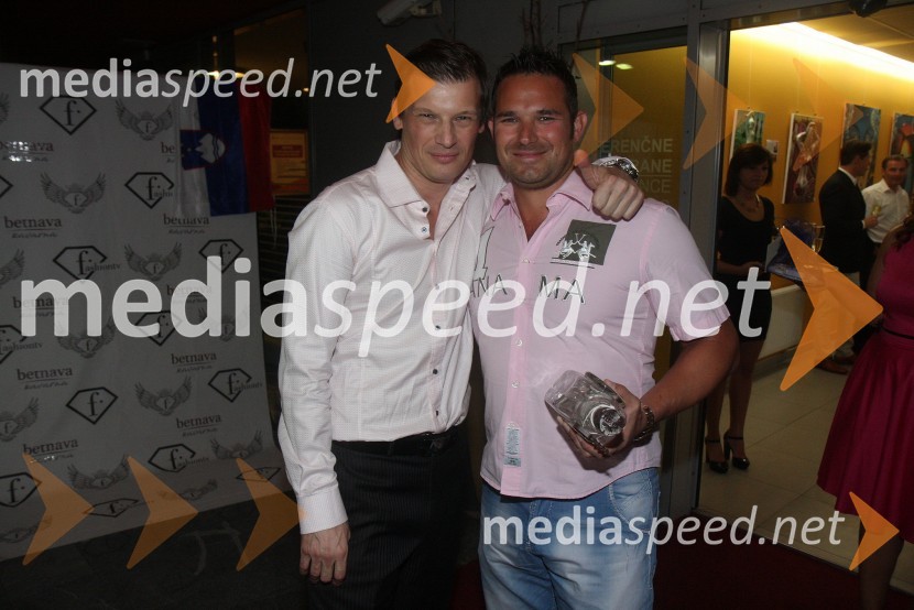 Jurij Bradač, igralec ter maneken;&nbsp;Rok Snežič, podjetnikJurij Bradač, zabava ob rojstnem dnevu