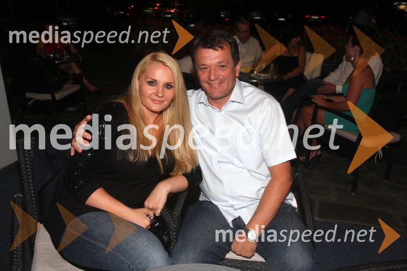 Gregor Jager, politik in soproga Sara Prislan JagerJurij Bradač, zabava ob rojstnem dnevu