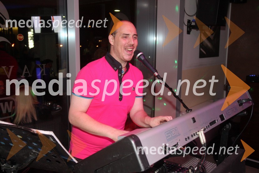 Damiano Roi, pevecJurij Bradač, zabava ob rojstnem dnevu