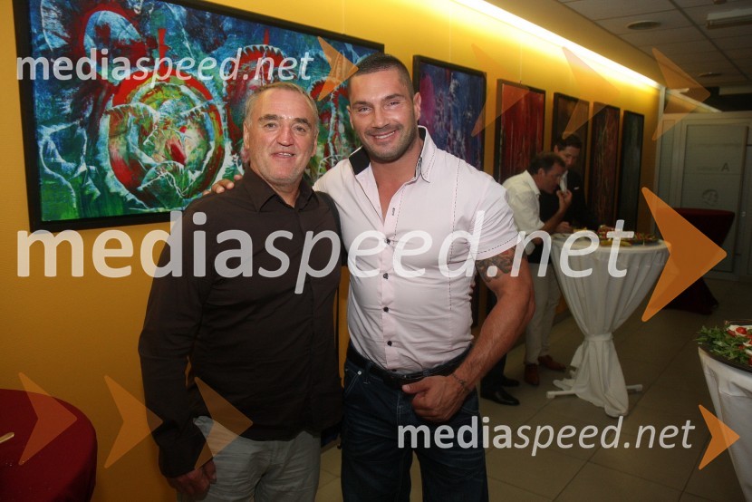 Martin Strel, ultramaratonski plavalec; Sašo Radovič, osebni trenerJurij Bradač, zabava ob rojstnem dnevu