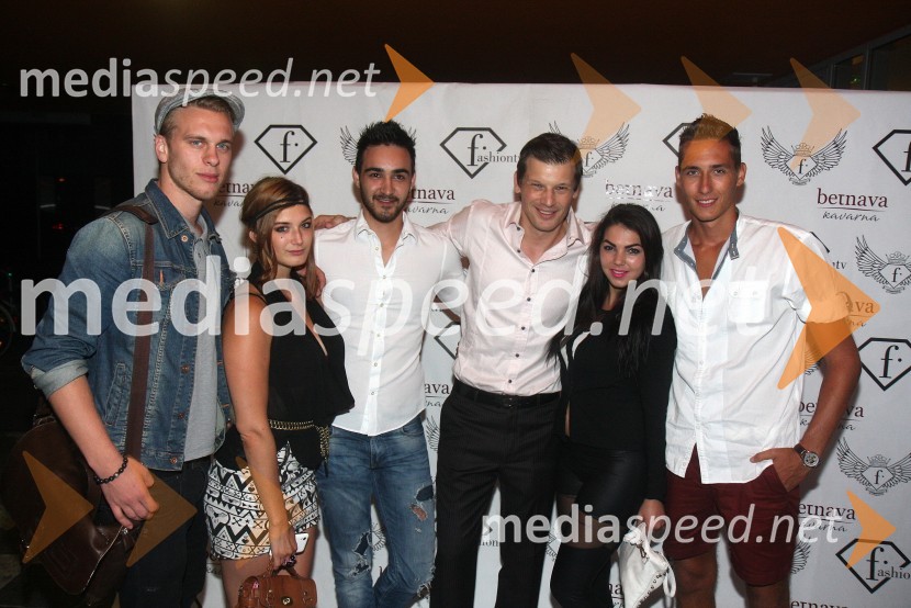 Nejc Skale, zmagovalec showa agencija Milano; Kaja Ličen, finalistka AM;&nbsp;Tomi Ranfl, finalist AM; Jurij Bradač, igralec ter maneken ; Maja Rajšter, model; Mihael Zver      sofinalist AMJurij Bradač, zabava ob rojstnem dnevu