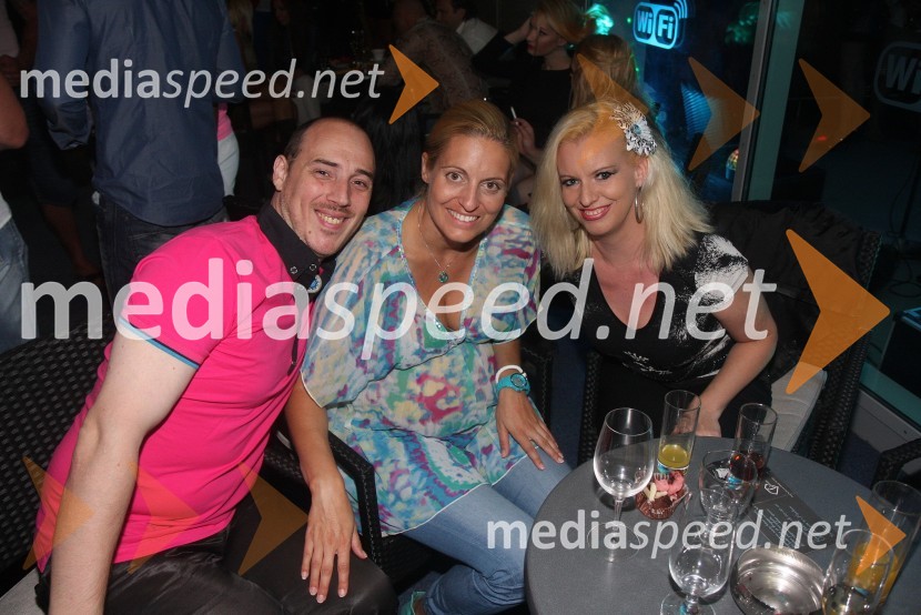 Damiano Roi, pevec;&nbsp;Mihaela Margan - Miša, novinarka;&nbsp;Petra Zavernik, plesalkaJurij Bradač, zabava ob rojstnem dnevu