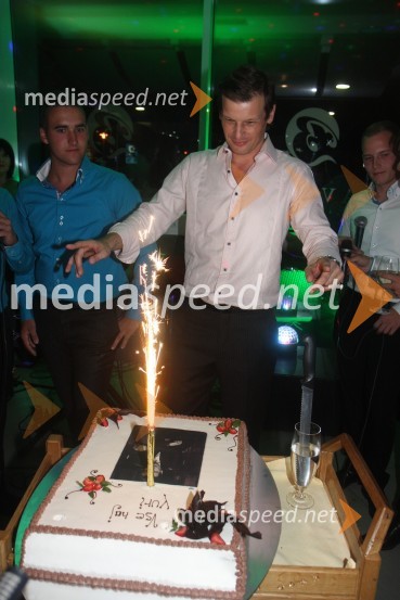 Jurij Bradač, igralec ter manekenJurij Bradač, zabava ob rojstnem dnevu