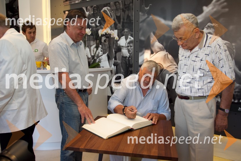 Zoran Jankovič, župan Mestne občine Ljubljana; Čermak, nekdanji košarkar;  Ranko Žeravica, nekdanji selektorObisk legend jugoslovanske košarke v Ljubljani