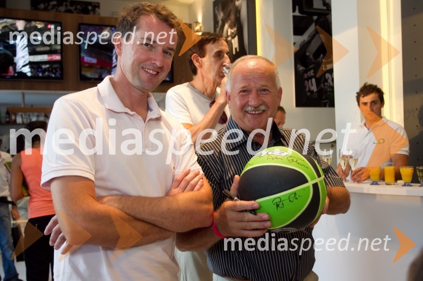 Marko Kolenc, načelnik Oddelka za šport MOL; Drago Banovič, nekdanji direktor Zavoda TivoliObisk legend jugoslovanske košarke v Ljubljani