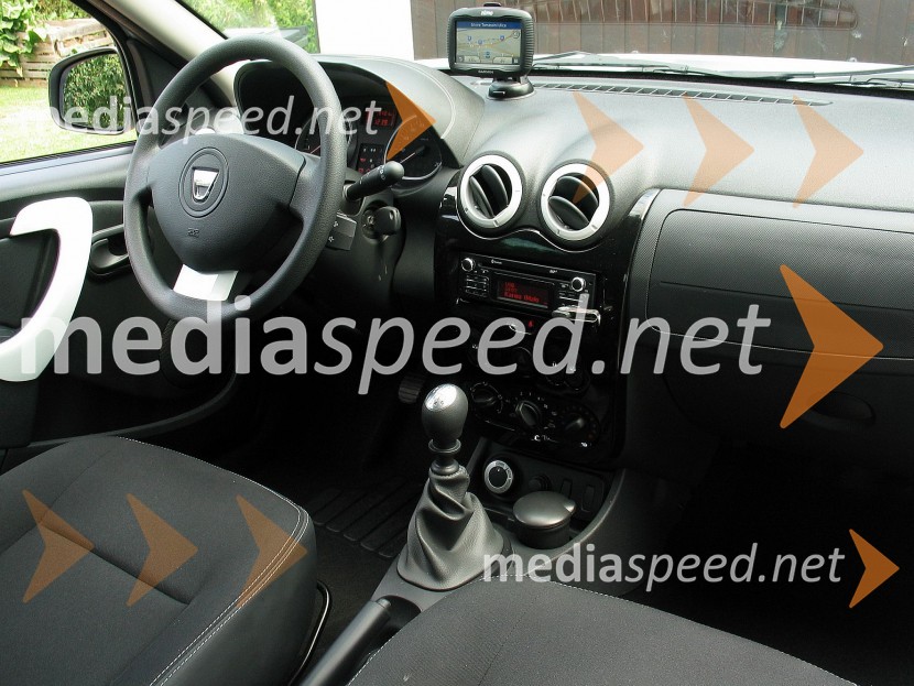 Dacia Duster Extreme 1.5 dCi 4X4, notranjostDacia Duster Extreme 1.5 dCi 4X4, mediaspeed test