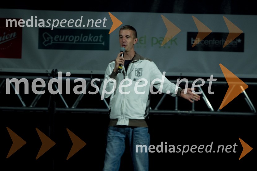 Stefan Šumanac - Šumi, stand up komik6. poletni festival Panč, otvoritev