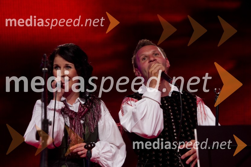 Maja Berce Podrekar, pevka; Dejan Zupan, pevecFestival Avsenik 2013, Avsenikov dan