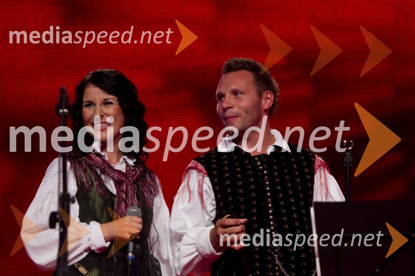 Maja Berce Podrekar, pevka; Dejan Zupan, pevecFestival Avsenik 2013, Avsenikov dan