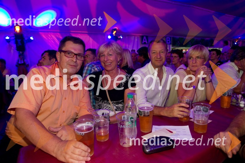 Janez Dolinar, voditelj; Irena Svetina; Igor Lah, lastnik družbe KS2 naložbe; Mojca LahFestival Avsenik 2013, Avsenikov dan