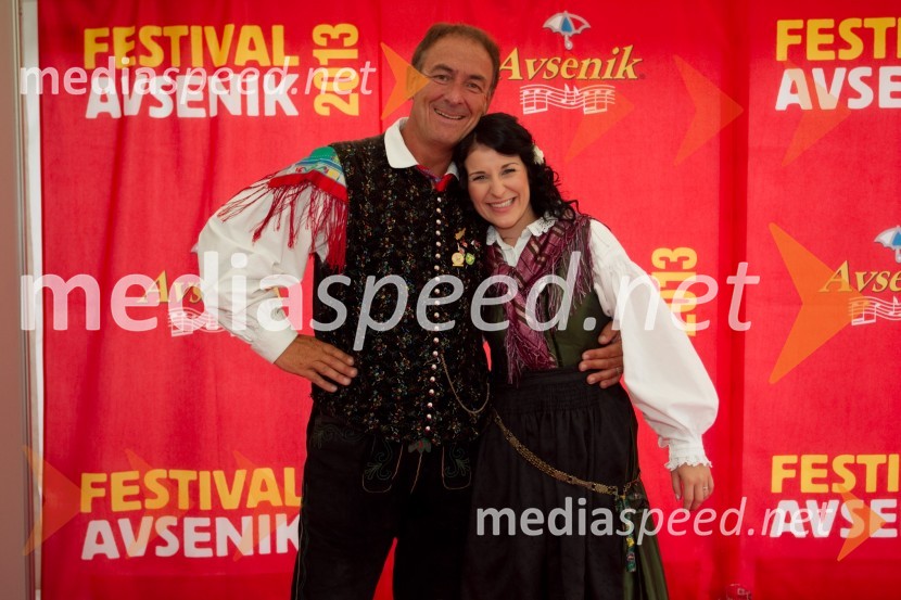 Hubi Aschenbrücker, humorist; Maja Berce Podrekar, pevkaFestival Avsenik 2013, slovenski dan