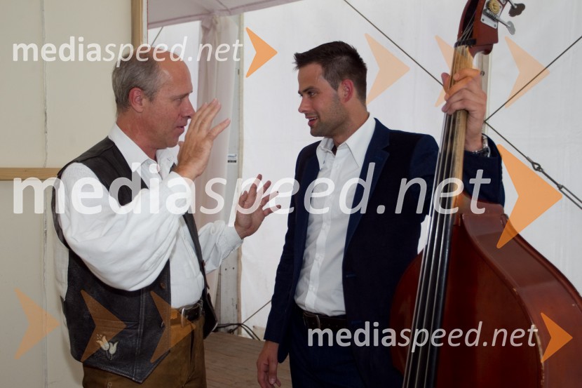 Gregor Avsenik, organizator Festivala Avsenik; Matjaž Kitak, Ansambel DonačkaFestival Avsenik 2013, slovenski dan