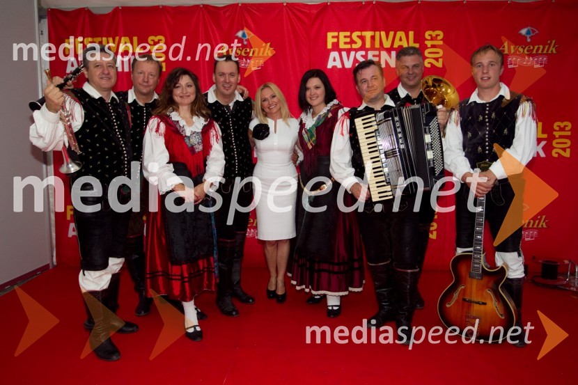 Nuša Derenda, pevka; Ansambel ZupanFestival Avsenik 2013, slovenski dan