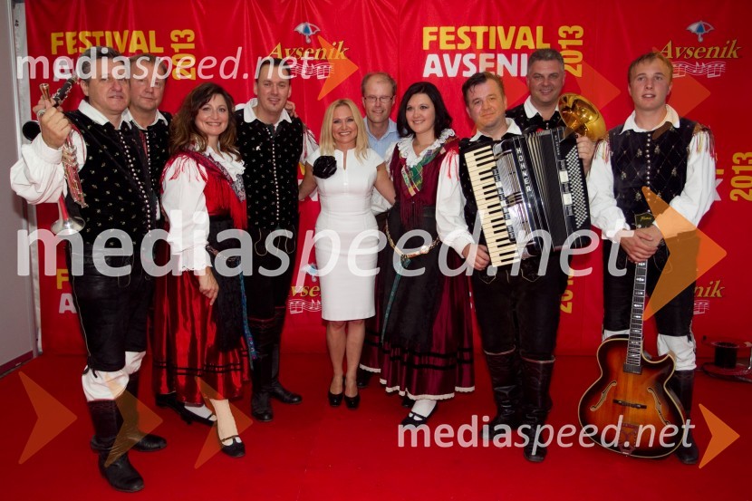 Nuša Derenda, pevka; Ansambel ZupanFestival Avsenik 2013, slovenski dan