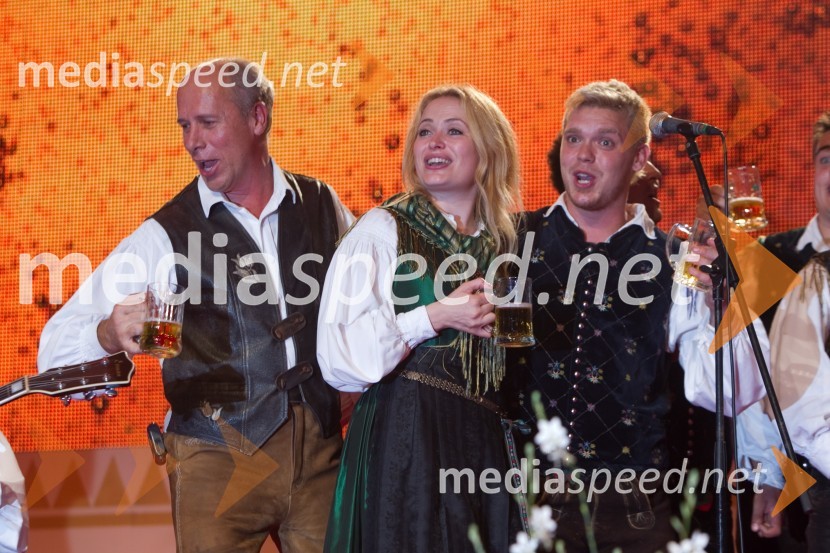 Gregor Avsenik, organizator Festivala Avsenik; Aleksandra Križan, pevka; MItja Šinkovec, pevecFestival Avsenik 2013, slovenski dan