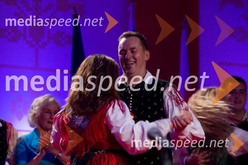 NastopajočiFestival Avsenik 2013, slovenski dan