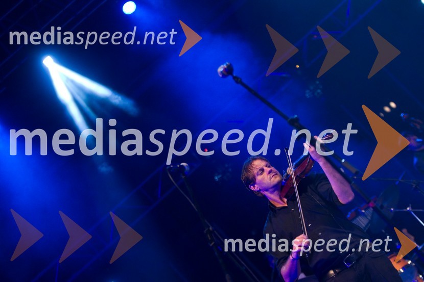 Samo Budna, glasbenikVlado Kreslin, tradicionalni koncert v Križankah