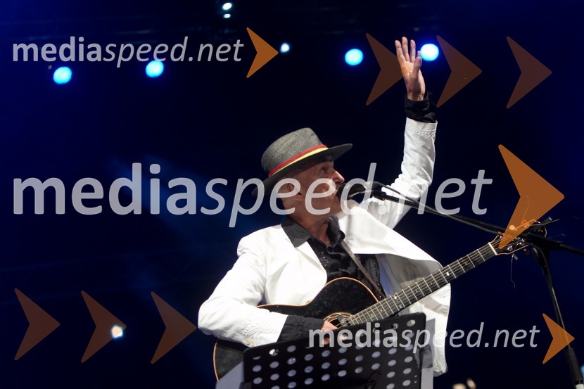 Vlado Kreslin, glasbenikVlado Kreslin, tradicionalni koncert v Križankah