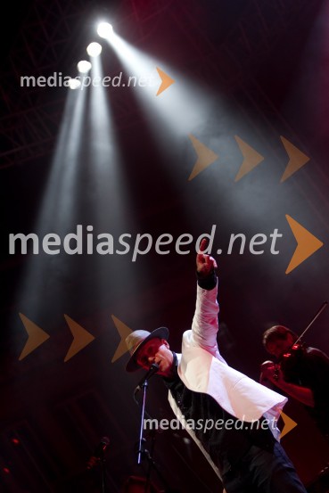 Vlado Kreslin, glasbenikVlado Kreslin, tradicionalni koncert v Križankah