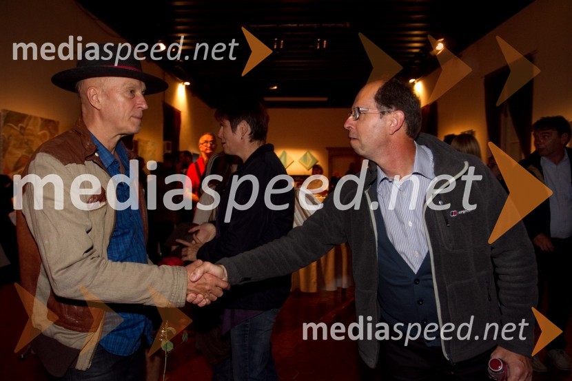 Vlado Kreslin, glasbenik; prof. dr. Dušan Mramor, dekan Ekonomske fakultete v LjubljaniVlado Kreslin, tradicionalni koncert v Križankah