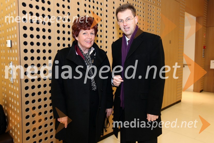 Zdenka Cerar, nekdanja pravosodna ministrica in generalna tožilka in sin prof. dr. Miro Cerar, profesor na Pravni fakulteti Univerze v LjubljaniV spomin: Zdenka Cerar, nekdanja pravosodna ministrica in generalna tožilka