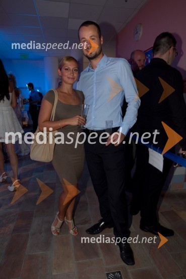 Neža Potočnik; Branko KašnikMiss Earth Slovenije 2013 je Nina Kos