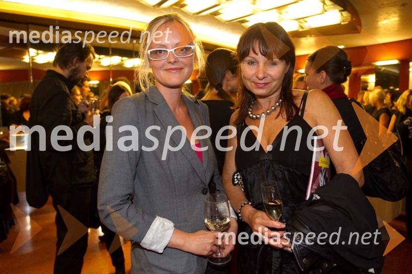 Ajda Janovsky, novinarka; Violeta Tomič, igralkaEx Ponto 2013, otvoritev festivala