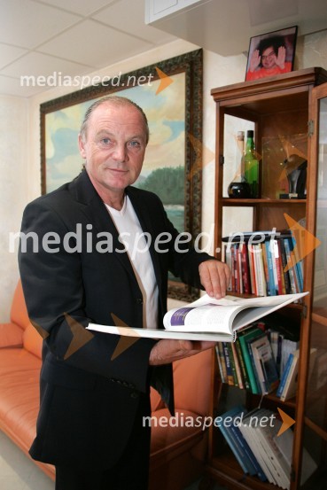 Dr. Marjan Fabjan, lepotni kirurgDr. Marjan Fabjan, lepotni kirurg