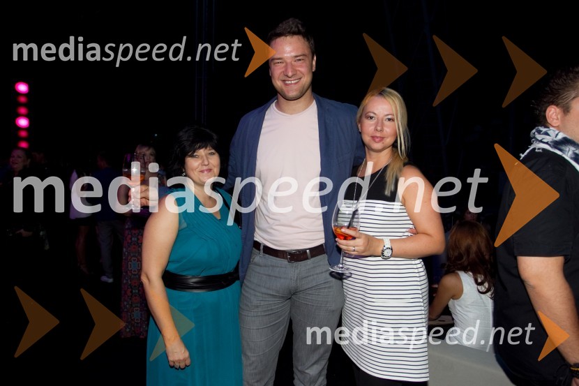 Judita Železnik, tržno komuniciranje Kozmetike Afrodita; Dejan Kovačevič, trženje Radio 1; Mišela Firšt Vučenović, Kozmetika AfroditaPOP Promenada 2013