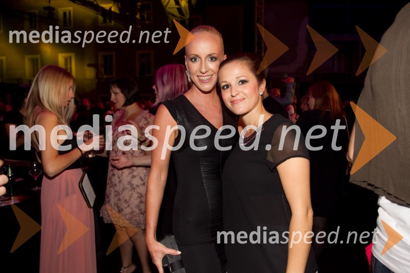 Ota Roš, voditeljica; Mateja Ropoša, novinarkaPOP Promenada 2013