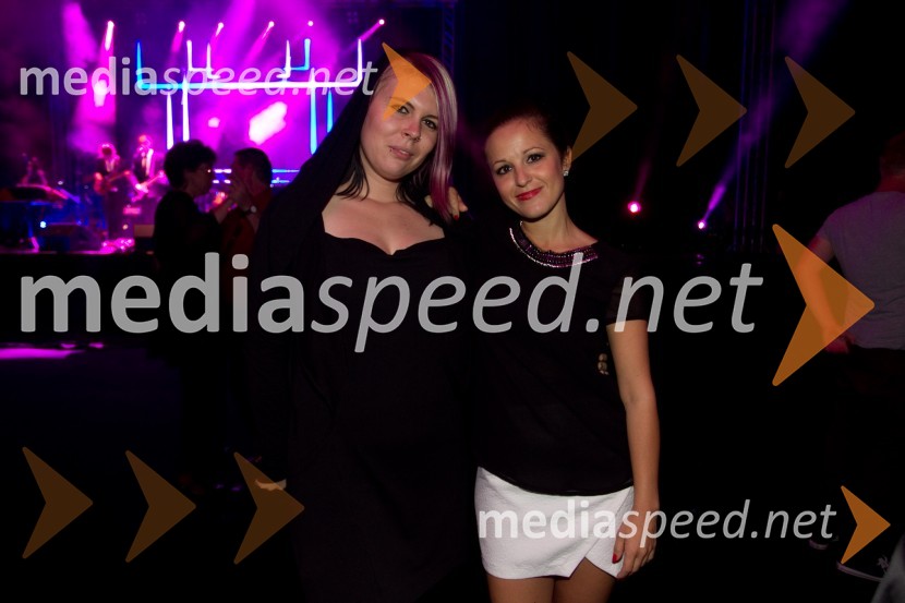 Tanja Divac, novinarka; Mateja Ropoša, novinarkaPOP Promenada 2013