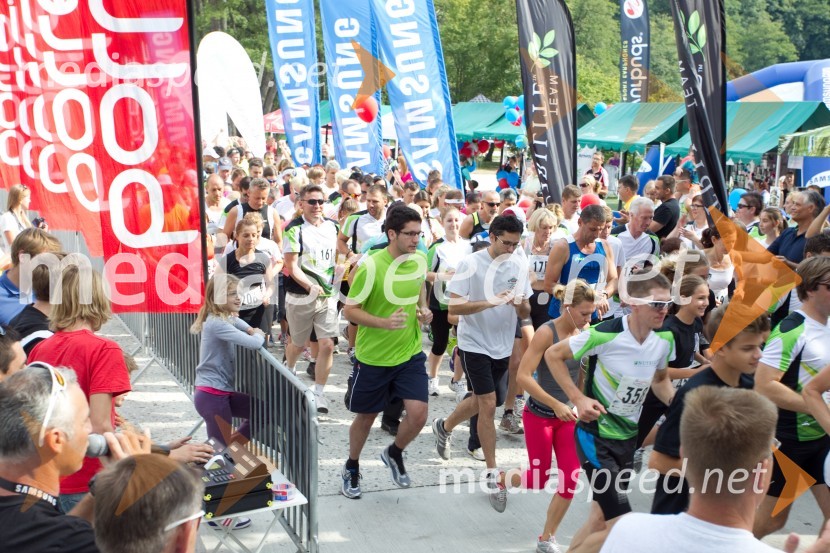 Tekači15. Tek okrog jezera