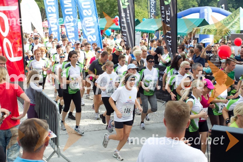 Tekači15. Tek okrog jezera