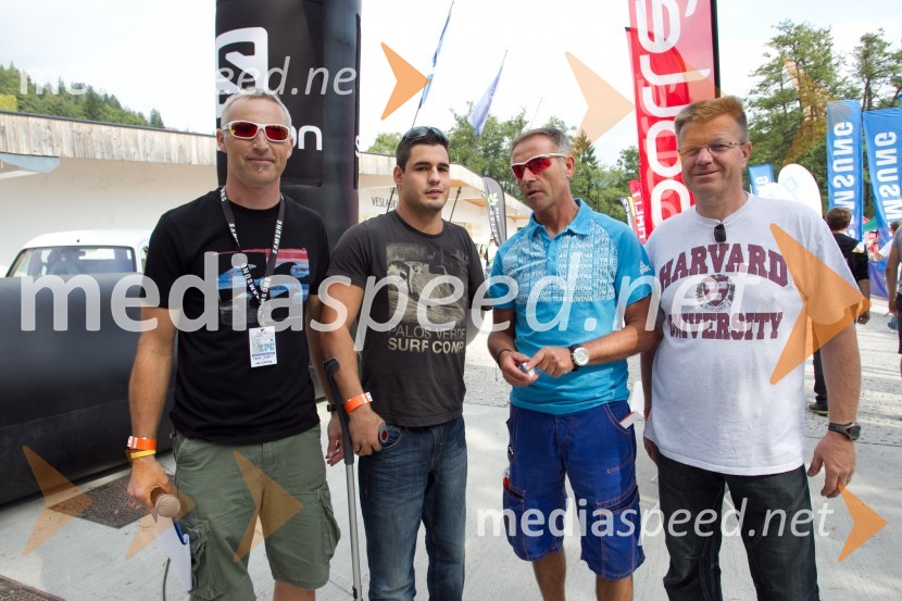 Gregor Janežič, voditelj; Darko Đurič, plavalec; Damijan Ambrožič, organizator teka; Niko Rakovec, moderator15. Tek okrog jezera