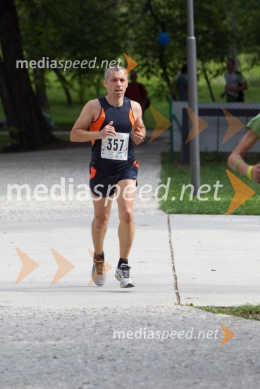 Tomaž Vok15. Tek okrog jezera