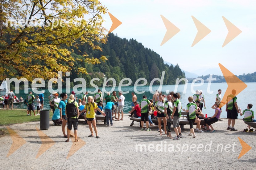 Tekači15. Tek okrog jezera