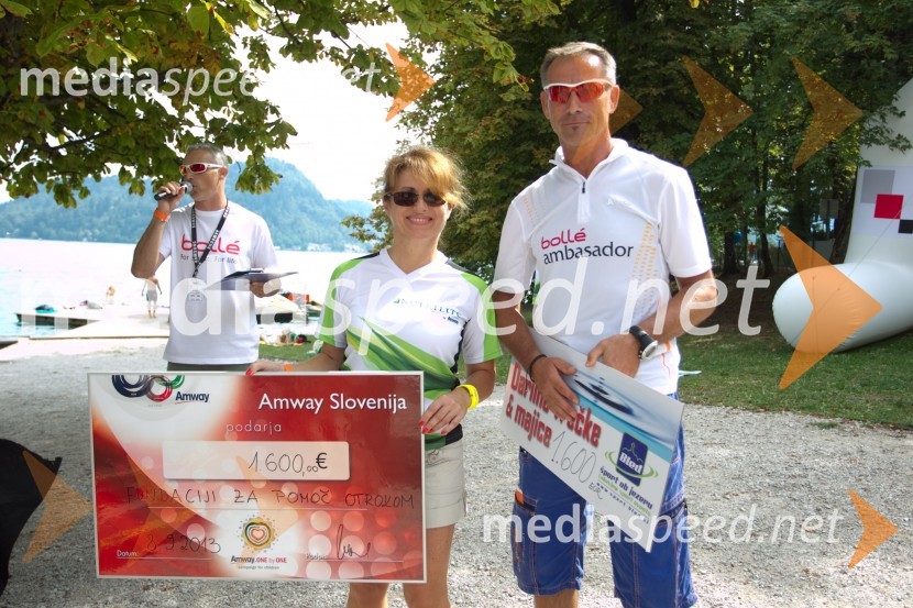 Hedi Kovacs Resnik, Amway; Damijan Ambrožič, organizator teka15. Tek okrog jezera