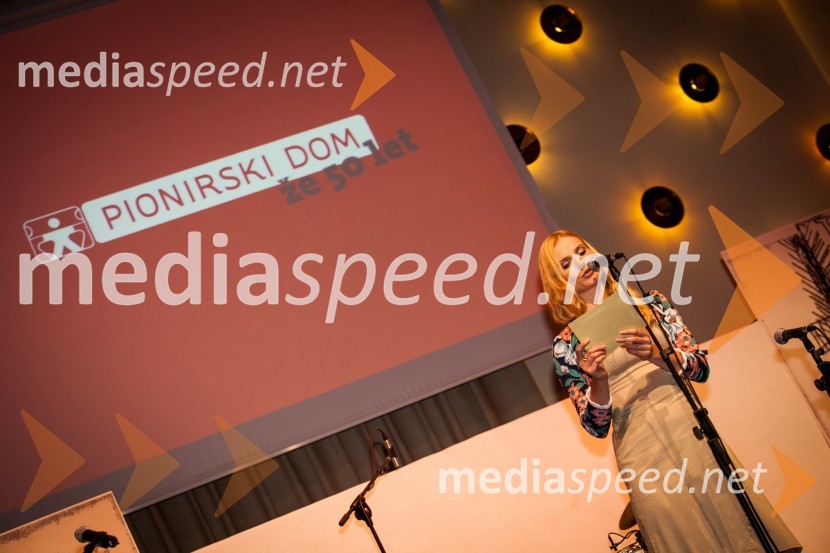 Eva Moškon, pevka50 let Pionirskega doma Ljubljana