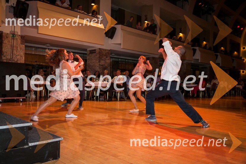 Plesalci50 let Pionirskega doma Ljubljana