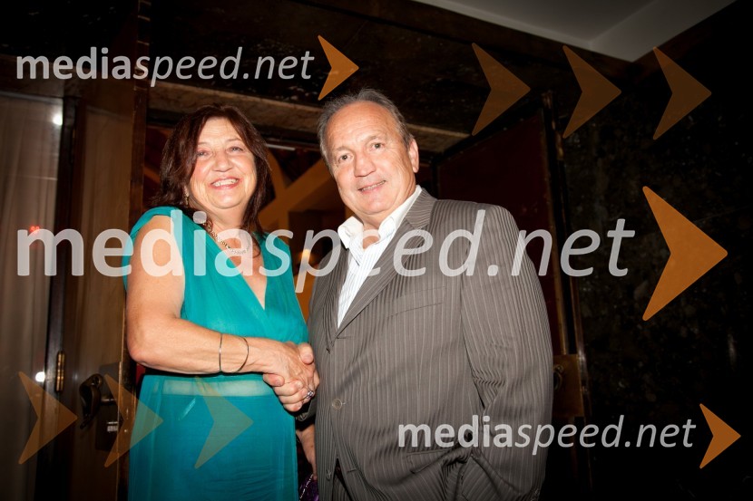 Nataša Loborec Perovšek, pevka; Srečko Čož, pesnik in organizator Miss športa Slovenije50 let Pionirskega doma Ljubljana