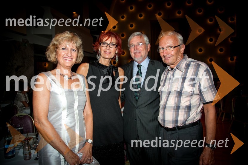 ...; Darinka Pavlič Kamien, vodja službe za odnose z javnostmi pri Telekomu; ....; Peter Kamien50 let Pionirskega doma Ljubljana