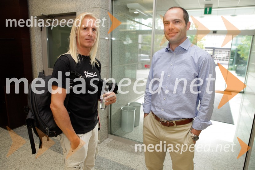 Vinko Kernc, Avtomagazin; Robert Lešnik, oblikovalec pri Mercedes BenzMercedes Benz S, slovenska predstavitev