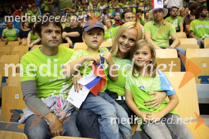 Mag. Ajša Vodnik, izvršna direktorica Ameriške gospodarske zbornice (AmCham) ter soprog Rok Vodnik, član uprave Petrol d.d.Eurobasket 2013, Slovenija - Poljska