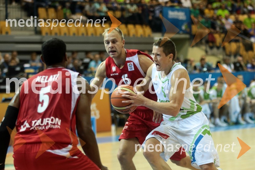 Thomas Kelati, poljski košarkar; Lukasz Koszarek, poljski košarkar; Jaka Lakovič, slovenski košarkarEurobasket 2013, Slovenija - Poljska